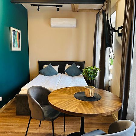 Colonel Suites & Apartments Рига Екстериор снимка
