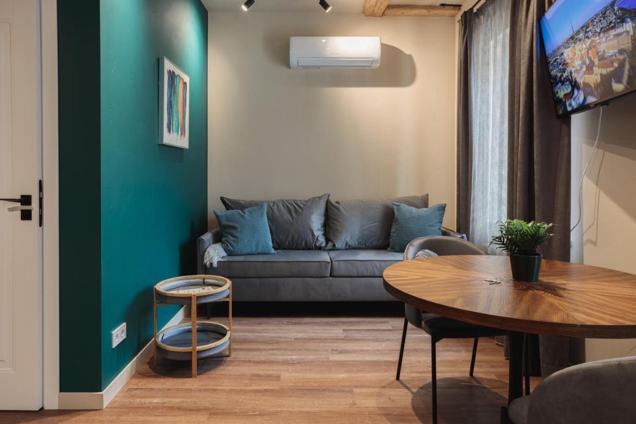 Colonel Suites & Apartments Рига Екстериор снимка