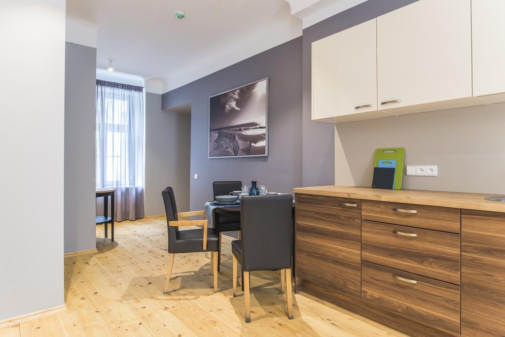 Colonel Suites & Apartments Рига Екстериор снимка