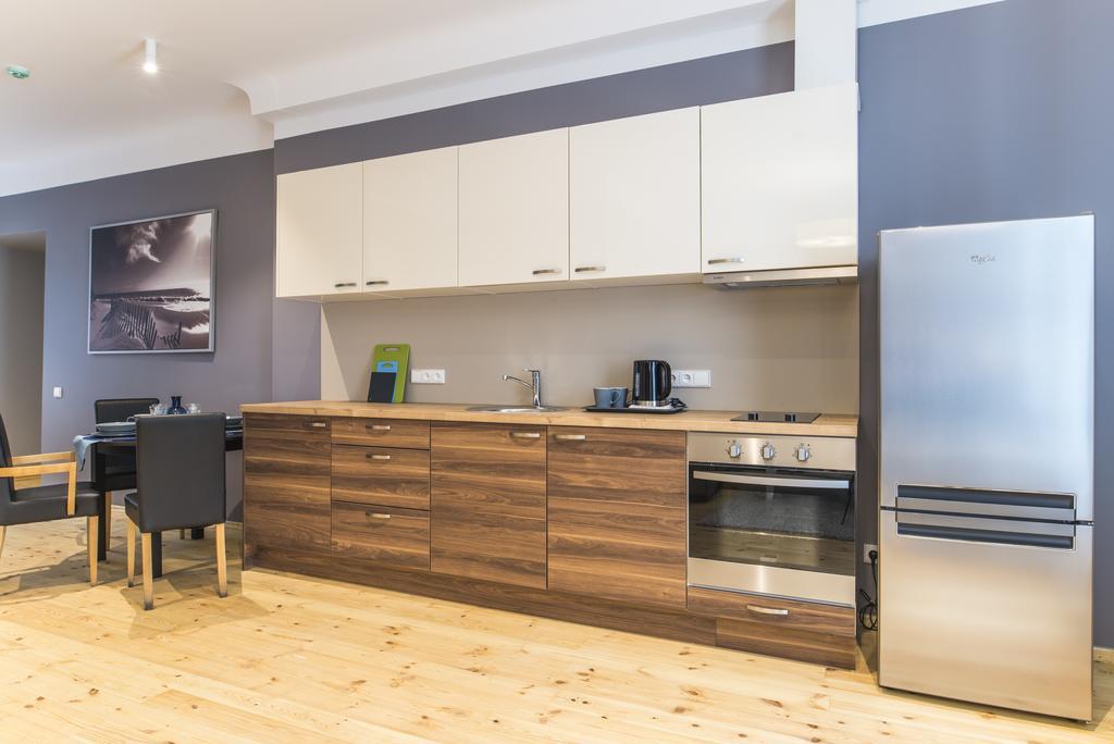 Colonel Suites & Apartments Рига Екстериор снимка