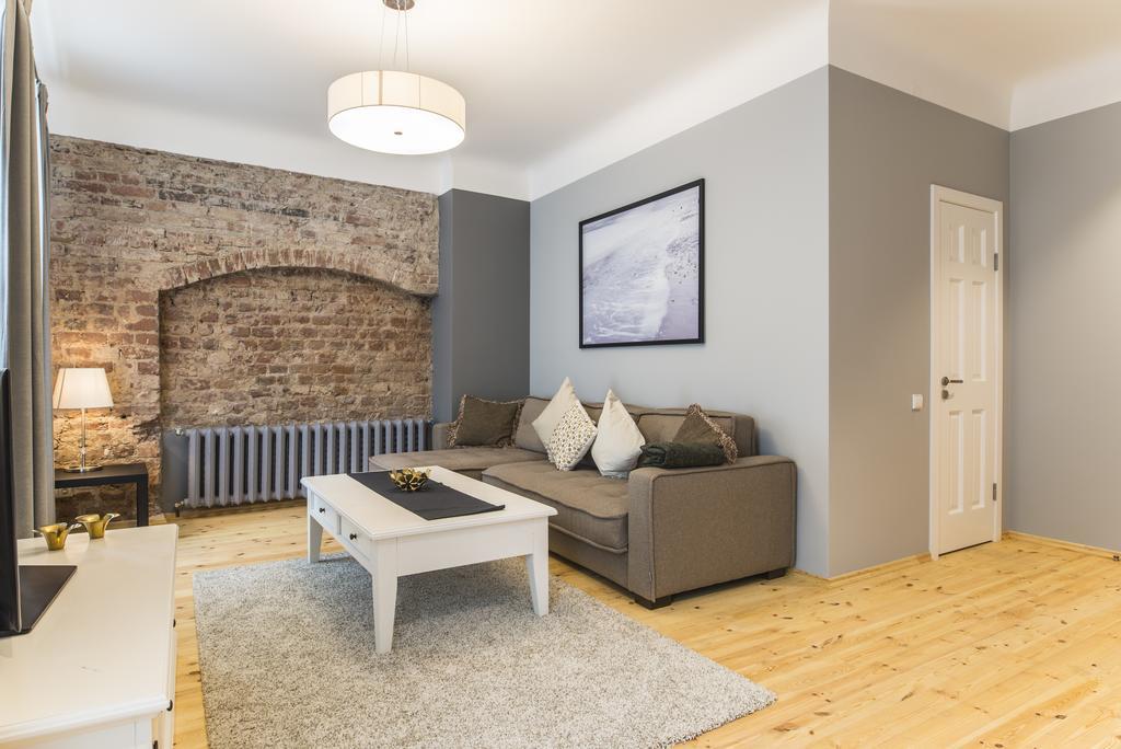 Colonel Suites & Apartments Рига Екстериор снимка