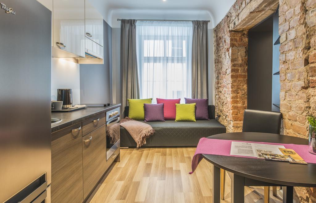 Colonel Suites & Apartments Рига Екстериор снимка